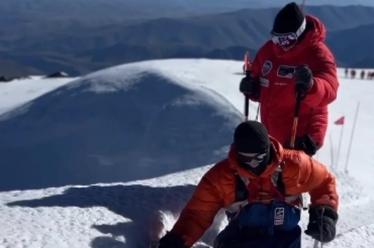    О Рустаме Набиеве, пострадавшем при обрушении казармы В Омске, снимут фильм