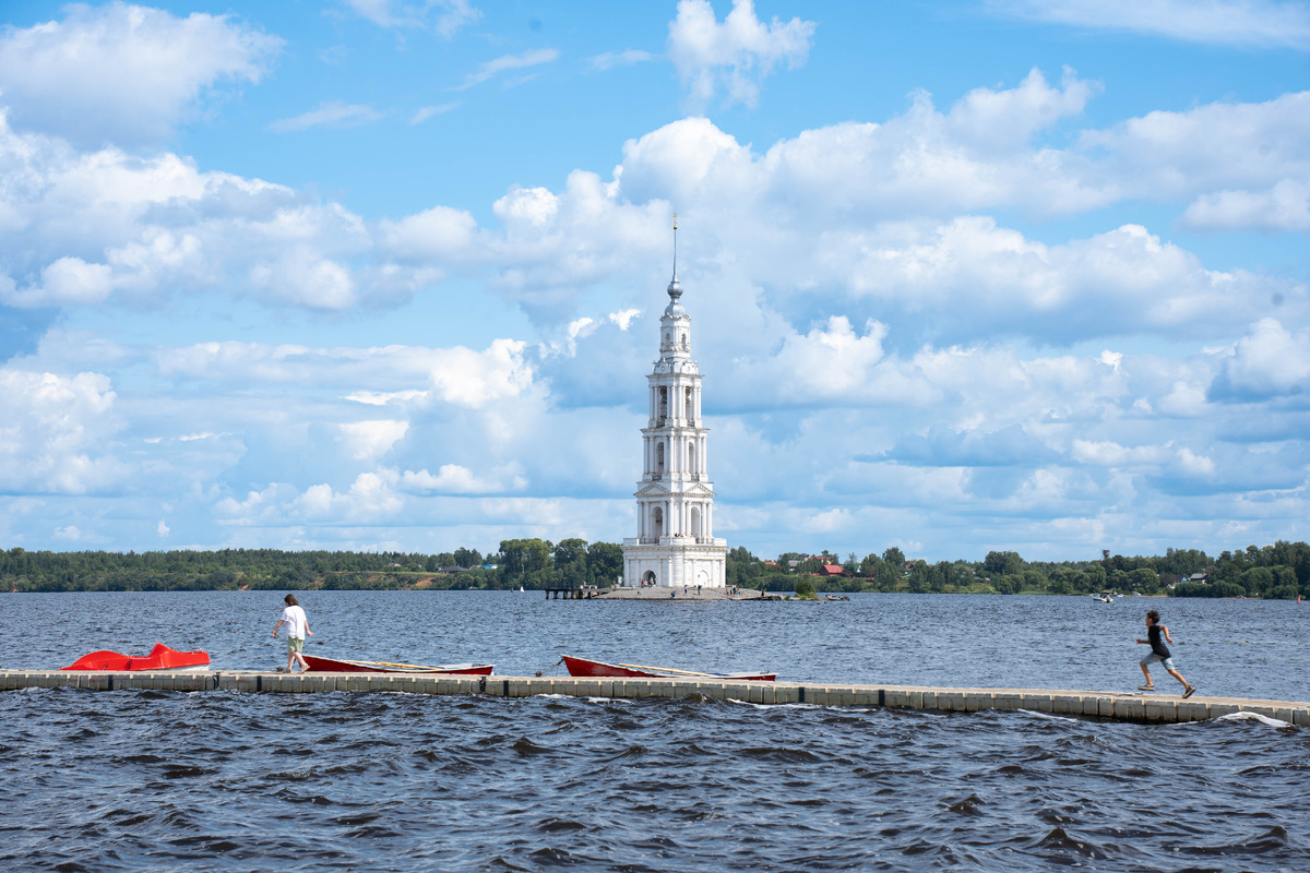 Самая главная достопримечательность Калязина — колокольня.
