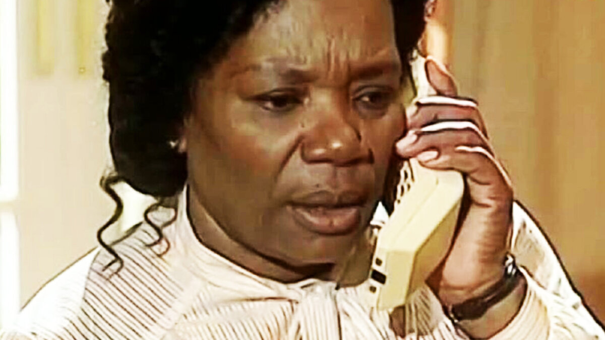 кадр из сериала "Клон"