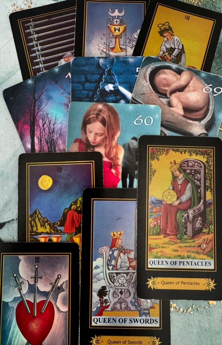 Фото автора. Расклад- Кто раскаивается?