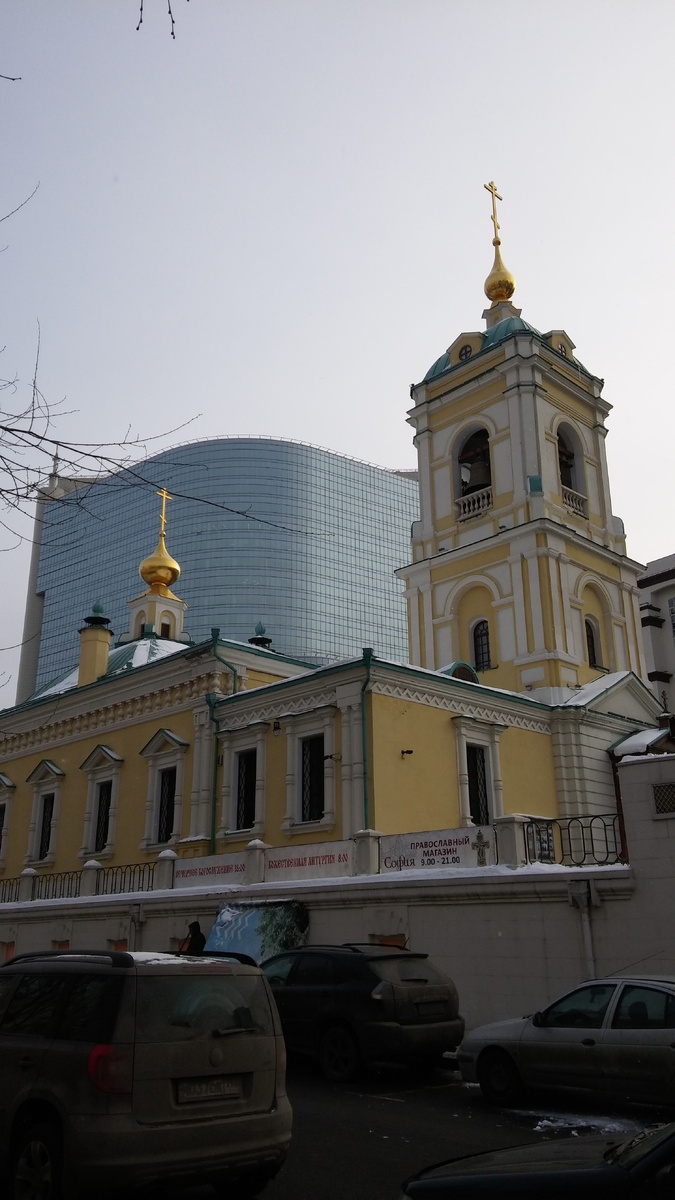 Храм Преображения Господня в Москве (м. Преображенская площадь)