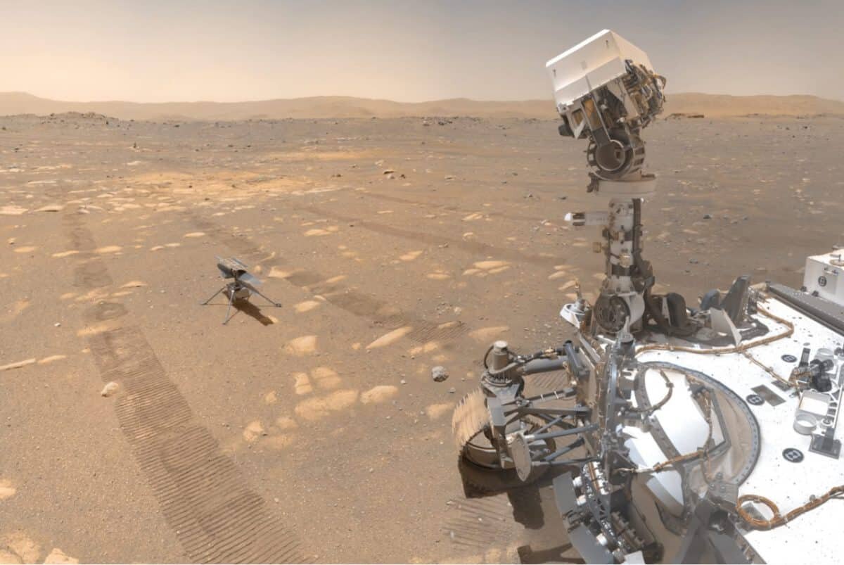   Марсоход Perseverance вместе с летающим дроном, фотоколлаж составлен из снимков самого марсохода от 2021 года / © NASA, JPL-Caltech, MSSS, Seán Doran