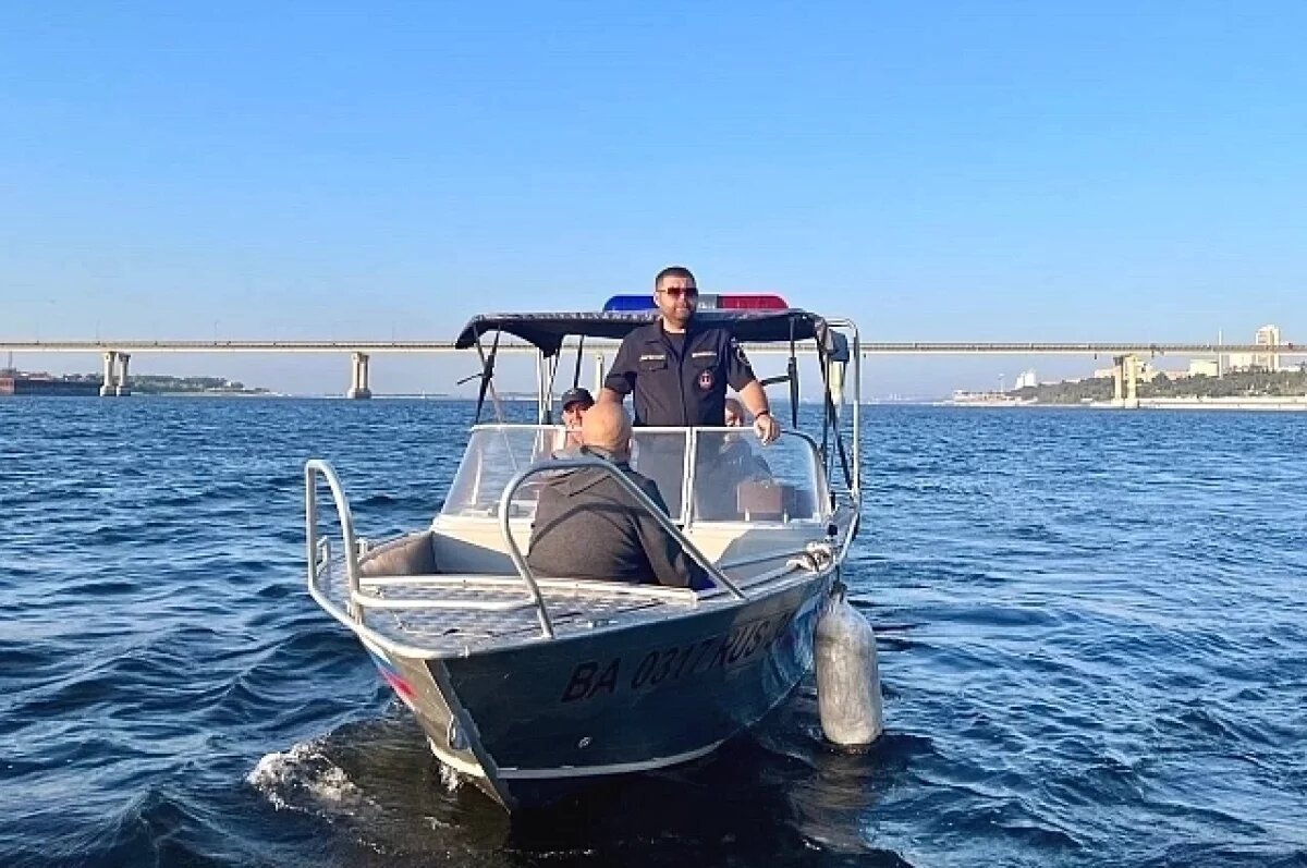    Попытку 118 пловцов преодолеть Волгу остановили спасатели в Волгограде