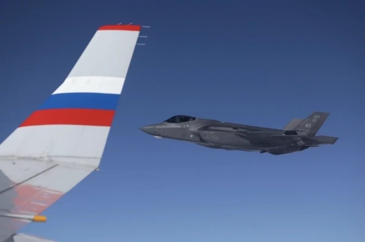    The Economist: Трамп показал Путину F-22, скрывающиеся от любопытных глаз