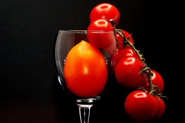 В России появилось томатное вино с медом и пряными травами