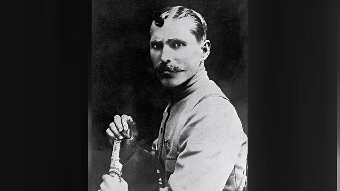 Кто украл шашку Чапаева и где она находится сейчас