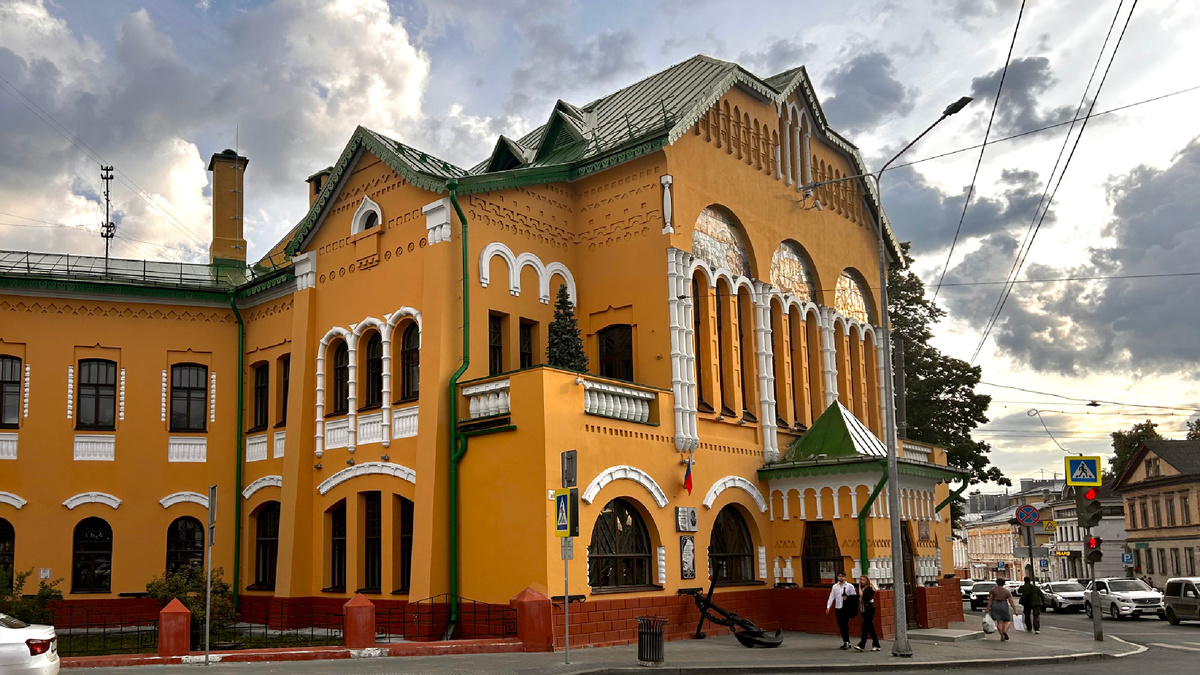 Историческое здание Крестьянского поземельного банка, Пискунова ул. 39
