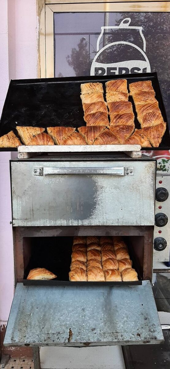Самса в печи. Узбекистан 
