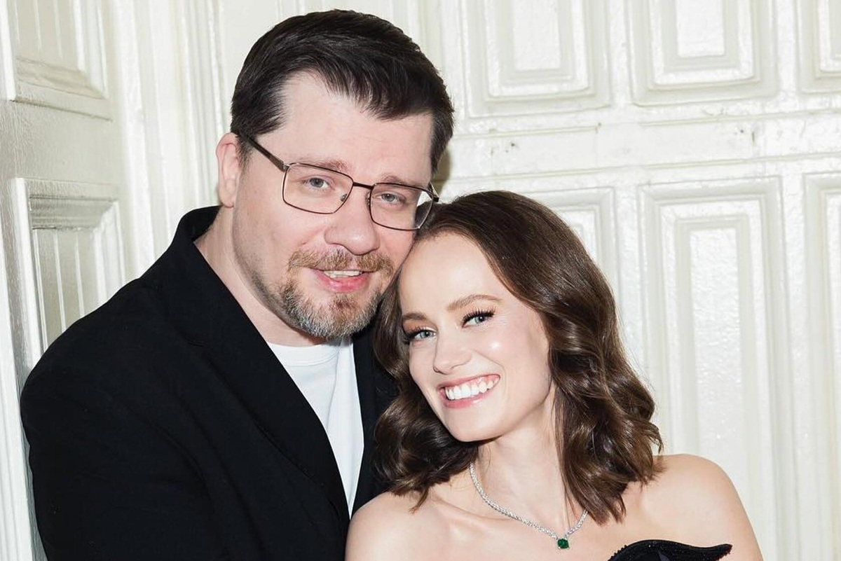     Катерина Ковальчук показала трогательное фото с Гариком Харламовым, снятое в автомобиле