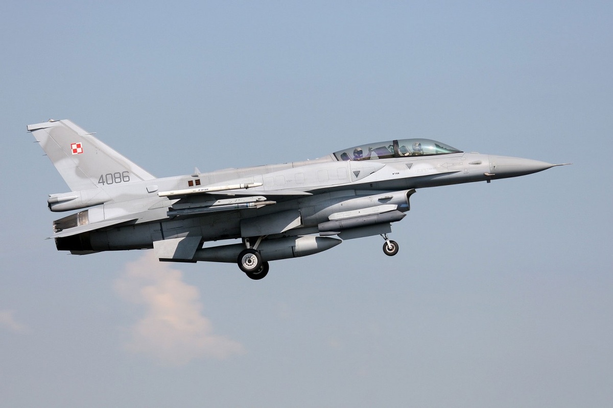 Польские F-16 станут самыми современными в Европе - подписано соглашение о модернизации истребителей до уровня F-16V Block 72. Фото: ВВС Польши