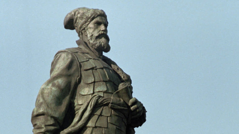 Ерофей Хабаров увековечен в памятниках и топонимах, но если бы не он, отношения первых русских поселенцев с коренными жителями Приамурья могли бы сложиться благополучнее.📷Фото: Михаил Кухтарев / РИА Новости