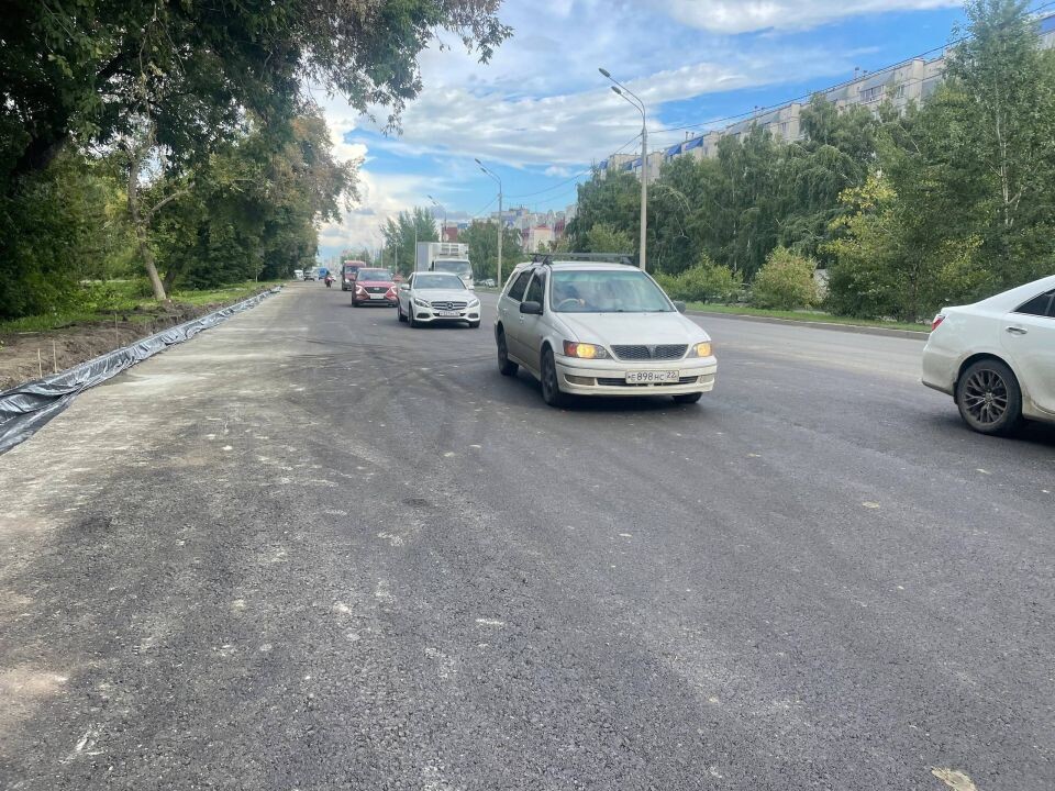    Работы на пересечении Павловского тракта с улицей Попова завершены досрочно. Источник: Администрация Барнаула