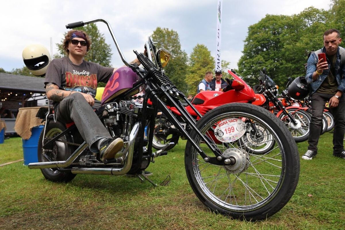 Листайте вправо, чтобы увидеть больше изображений