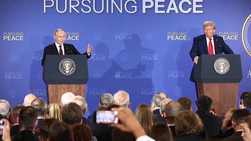     Дональд Трамп и Владимир Путин довольны итогами переговоров и настроены встретиться еще раз Официальный сайт президента РФ