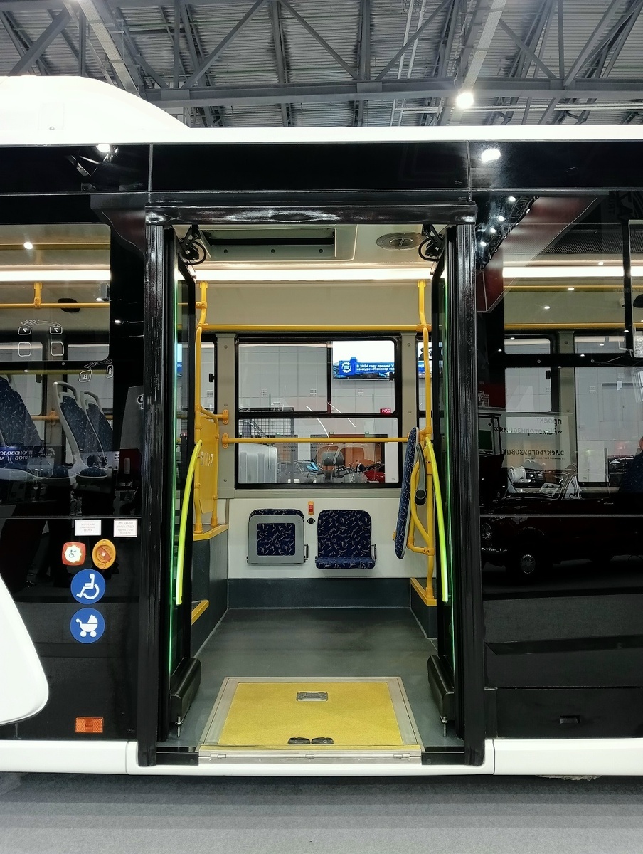 Низкопольная часть SIMAZ-4282-10. Фото ВК SIMAZ