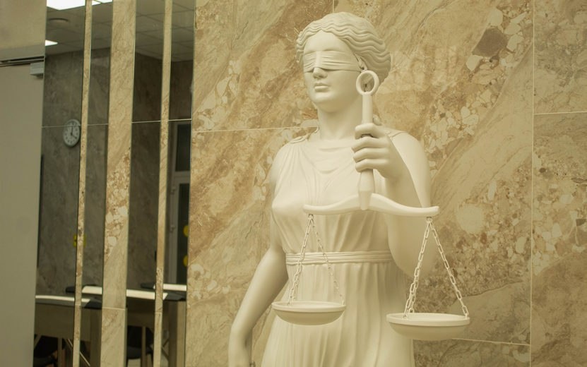    Жительница Ижевска незаконно сняла с учета своего сына и продала квартиру