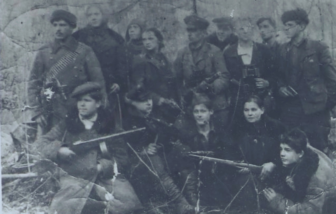 Бойцы одной из комсомольско-молодёжной Калининской партизанской бригады, фото ТЦДНИ