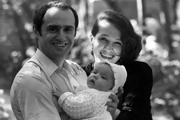 Наталья Линичук и Геннадий Карпоносов с дочерью