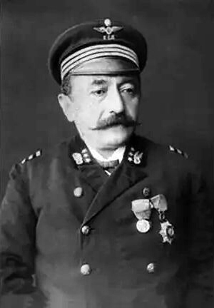 CC BY-SA 4.0 / Hovsep920 / Ованес Съваджъян (cropped, resized, color corrected)