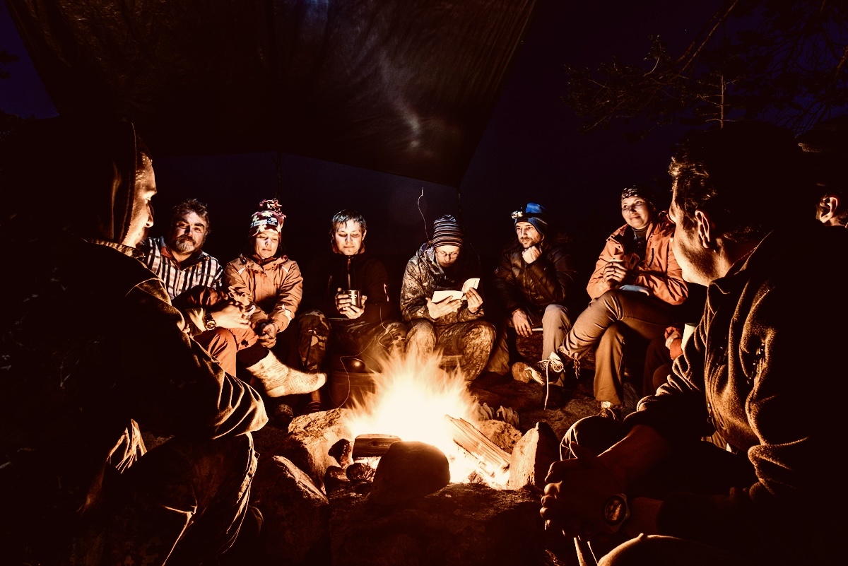 Вечер у костра. 