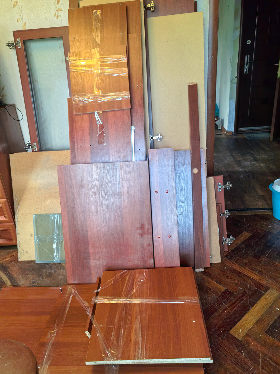 Один из шкафов, проданных на Авито