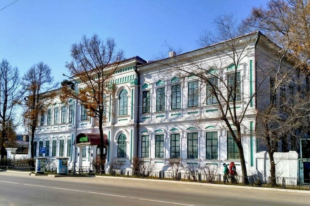 Краеведческий музей им. академика В. А. Обручева.