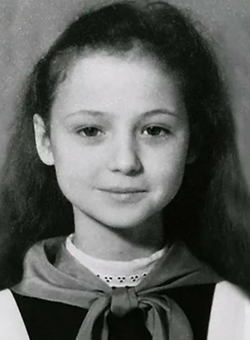 Елена Захарова коренная москвичка.