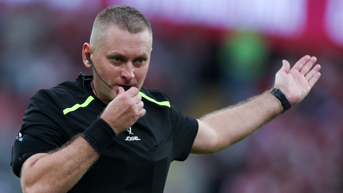    Судья Артем Чистяков.Дарья Исаева