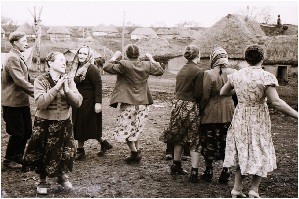 Ноябрьские праздники 1959 год дер. Шипулино, Тульская обл, Богородицкий район. Фото Бухарова Алексея Михайловича (группа https://vk.com/ussr_nostalgy_history)