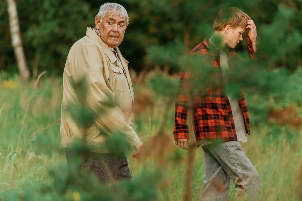 Юрий Стоянов и Тимофей Кочнев. Кадр из сериала "Вампиры средней полосы-3".