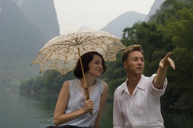    Кадр из фильма «Разрисованная вуаль»