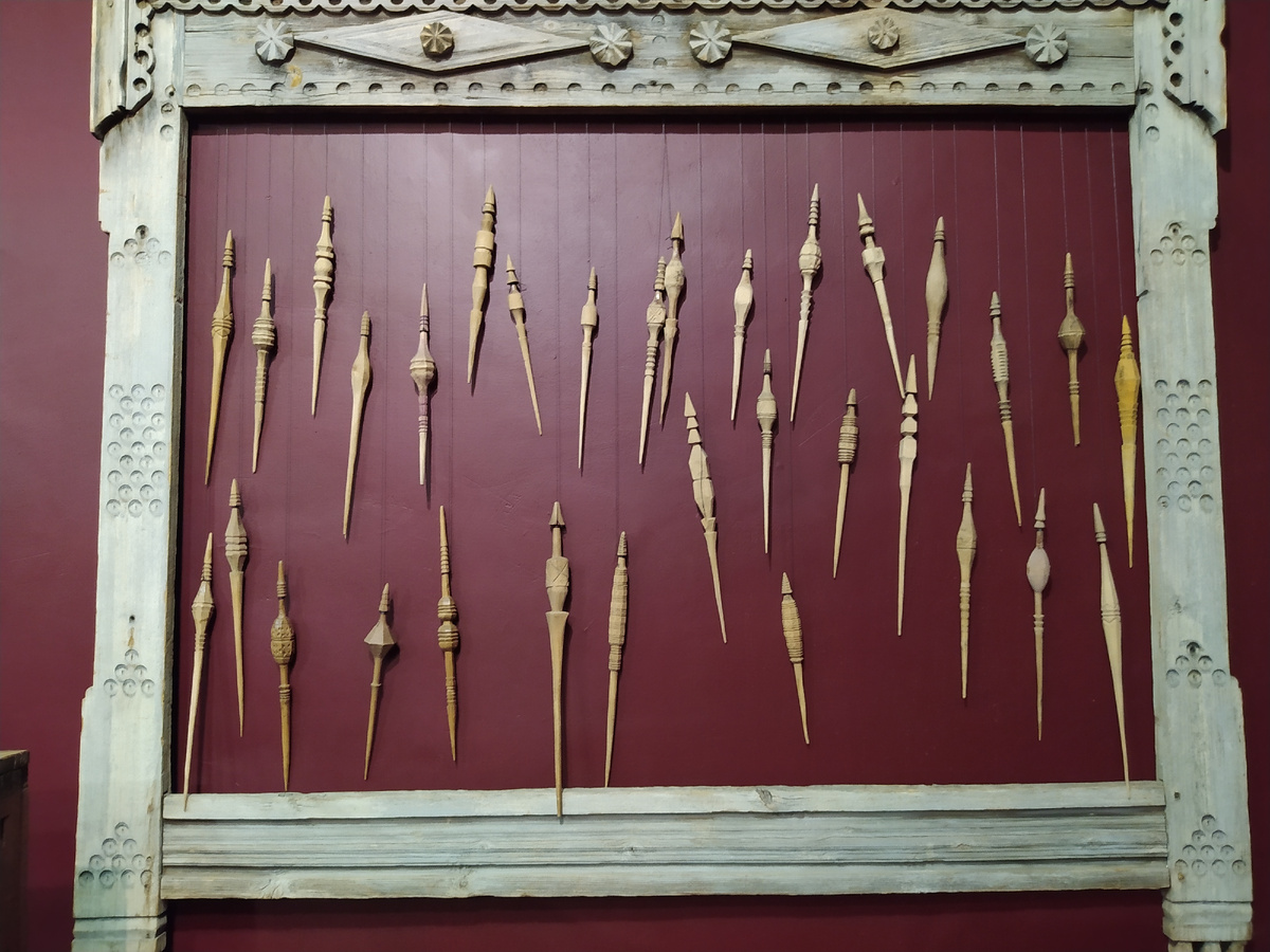 Все читали или слышали сказку о Спящей красавице. Но все ли знают, что такое веретено?