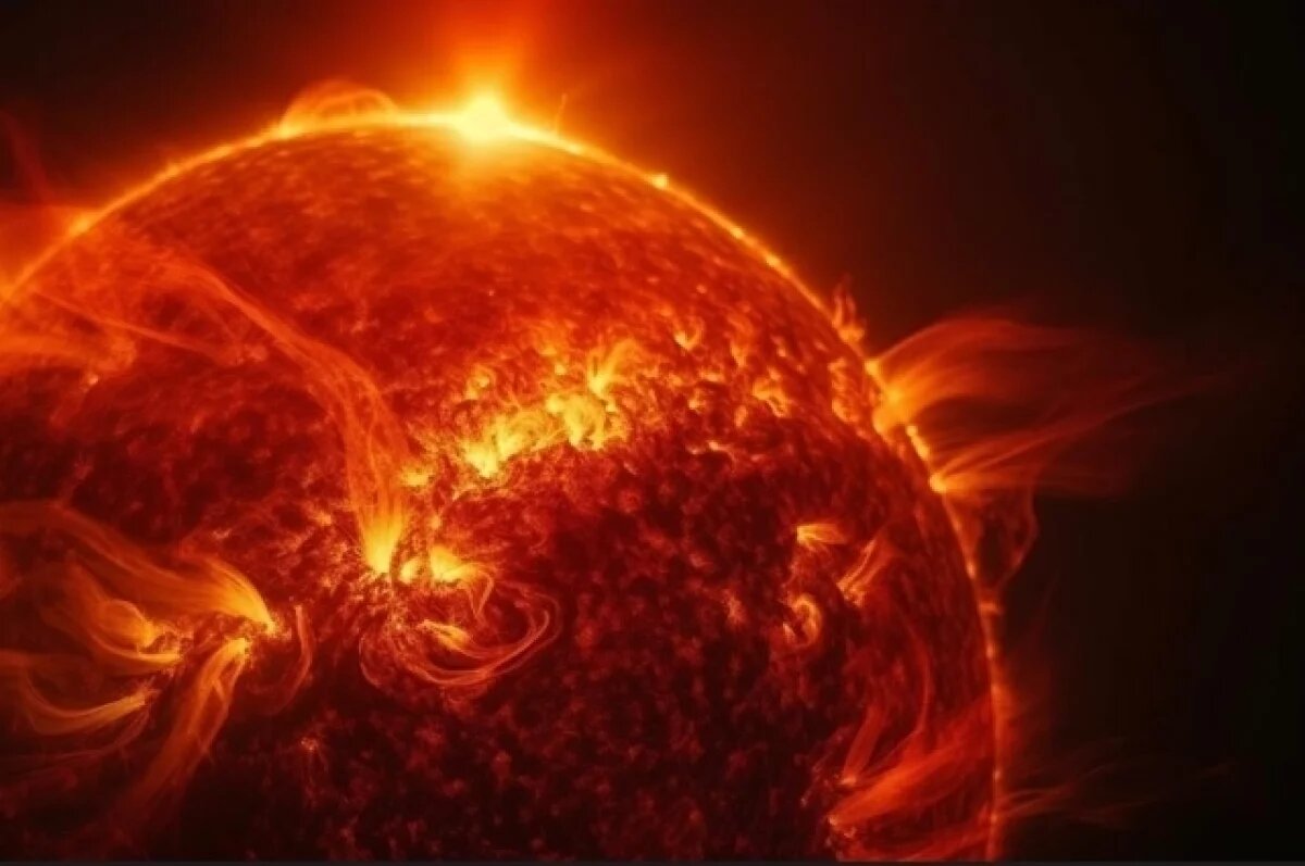    Магнитная буря 17 августа 2025: на Солнце резко возникла корональная дыра