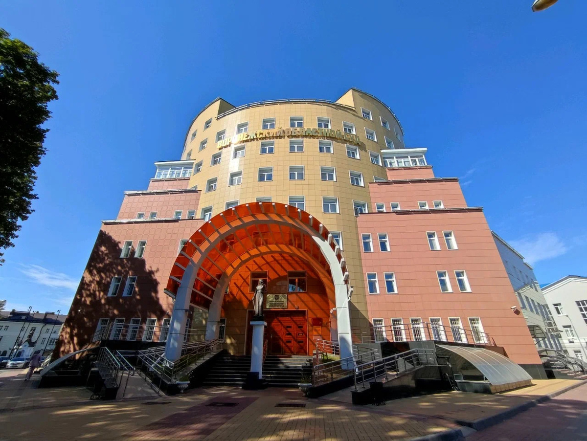 Источник: https://yandex.ru/maps/org/voronezhskiy_oblastnoy_sud/1171537615/gallery/