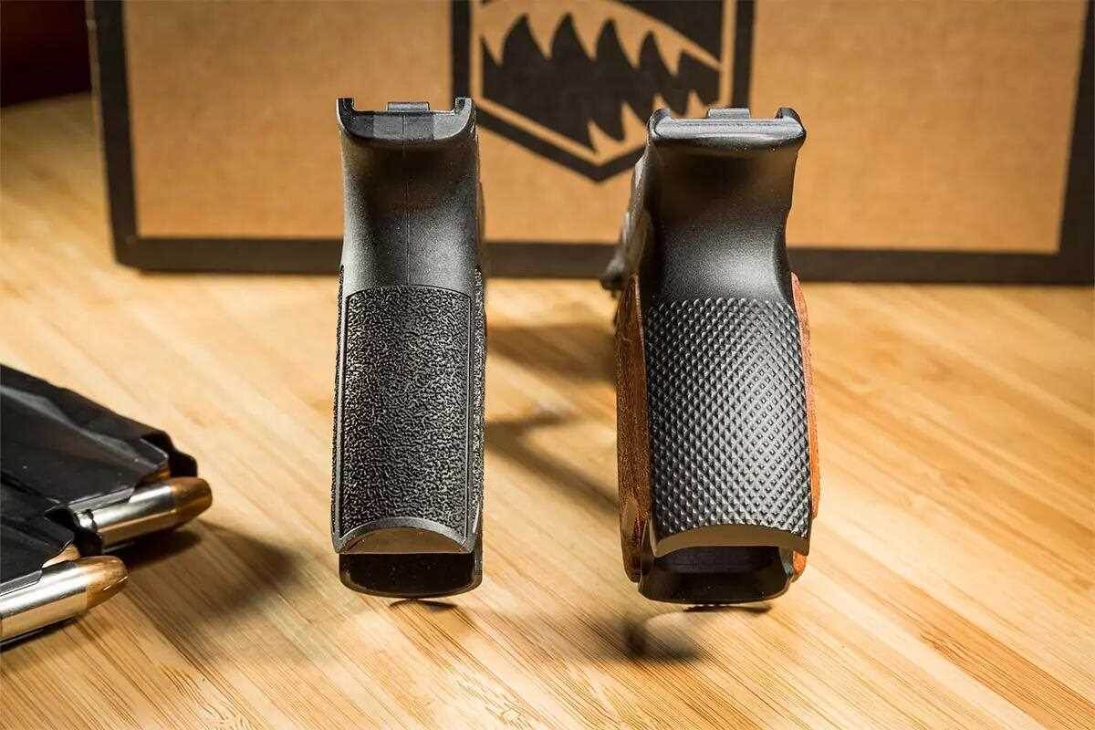 Модуль рукоятки Sharps Bros на 20% шире.