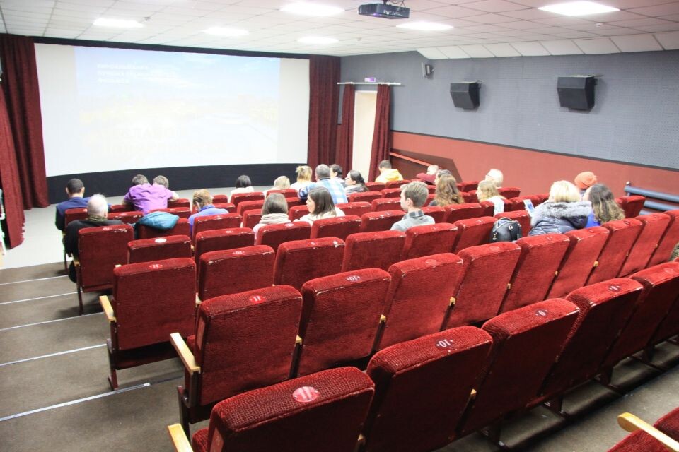    Кинотеатр "Премьера". Источник: vk.com/premiere_22