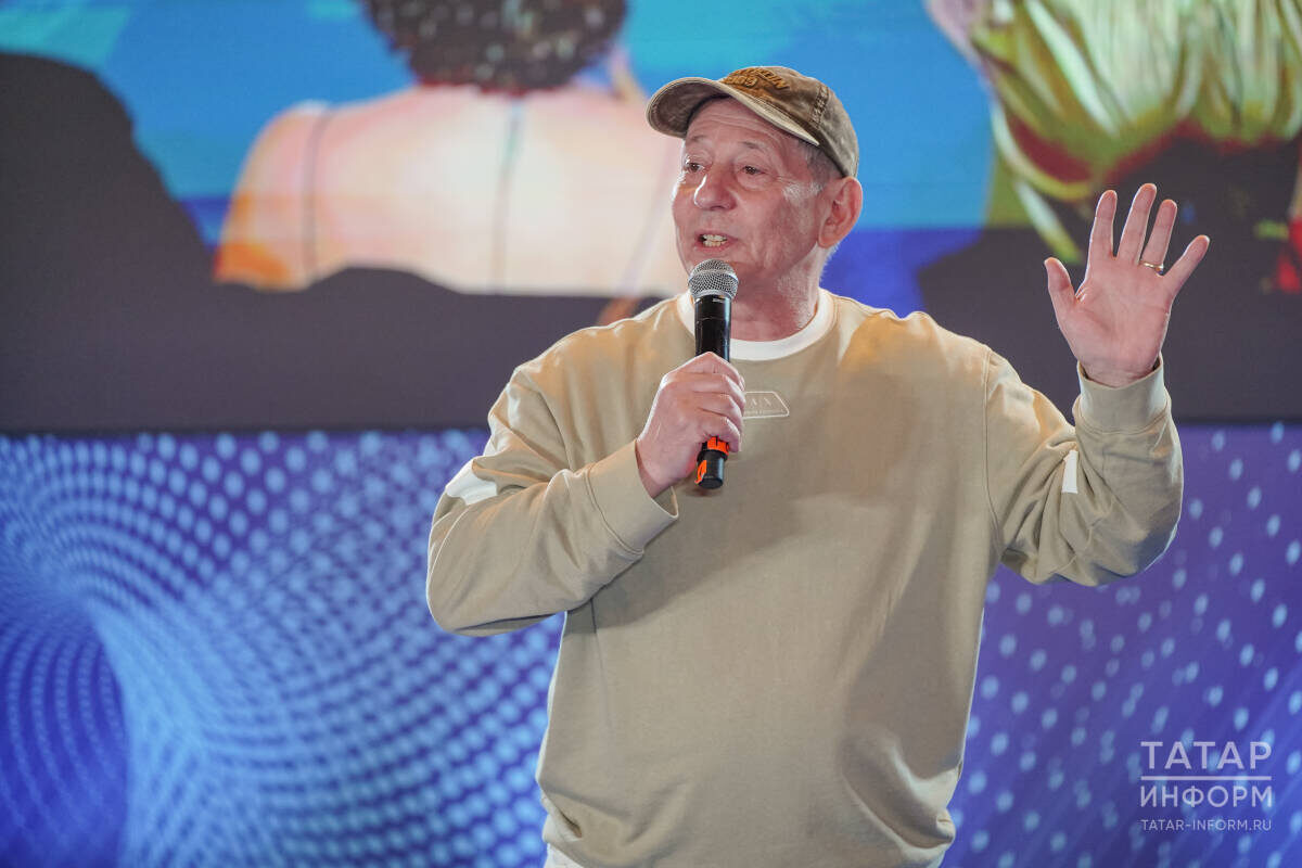 Александр Ревзин