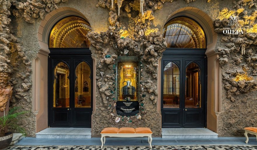 Источник: https://www.fiesta.ru/spb/places/kamernyy-muzykalnyy-teatr-sankt-peterburg-opera/