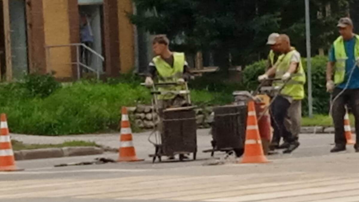 г.Омск   Распил асфальта 