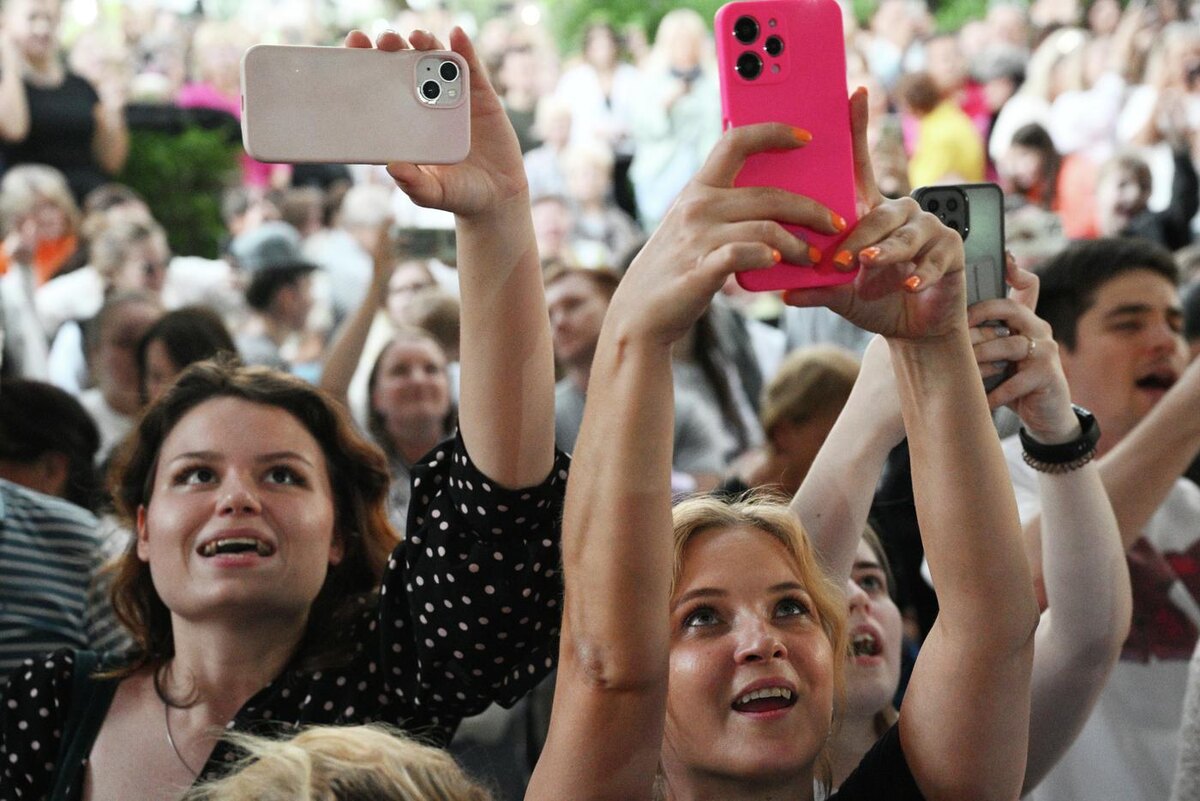 Кирилл Зыков / @ РИА "Новости"
Толпа очарована Татьяной Булановой.