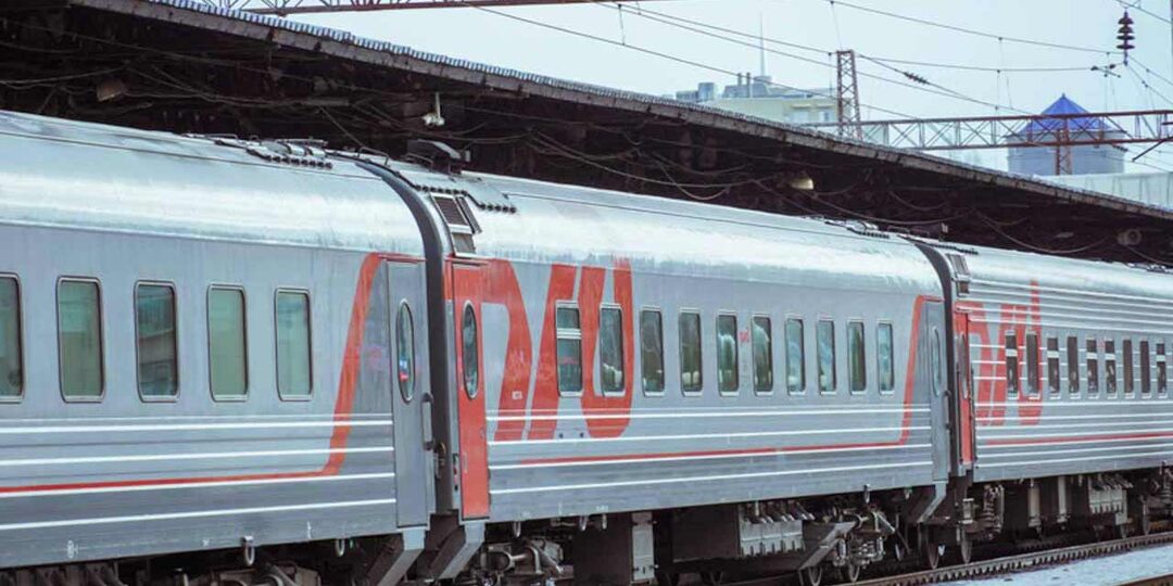 В Воронежской области задержаны 14 поездов из-за падения обломков дрона