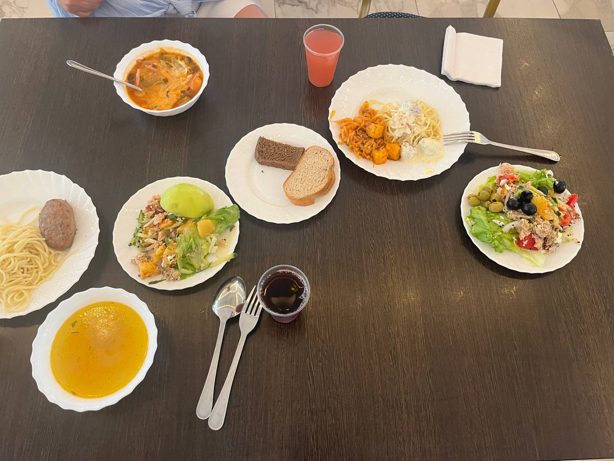 Наш обед в столовой «Бархатных сезонов»