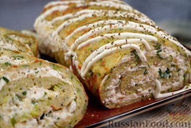 Кабачковый шедевр: готовим пикантный рулет с творожно-сырной начинкой  📷
