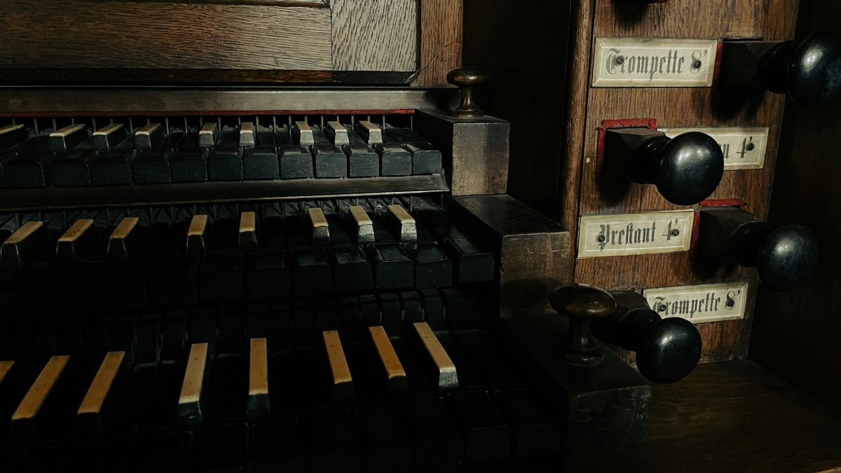 Старый клависин