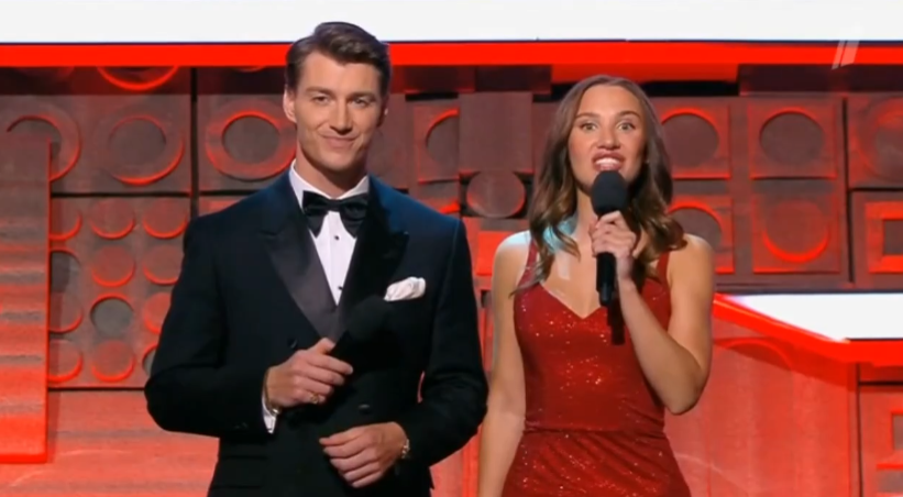 Ведущие этого сезона Алексей Воробьёв и Мия Бойка. 