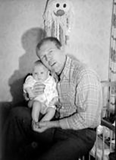 Лето 1982г. - с сыном Михаилом