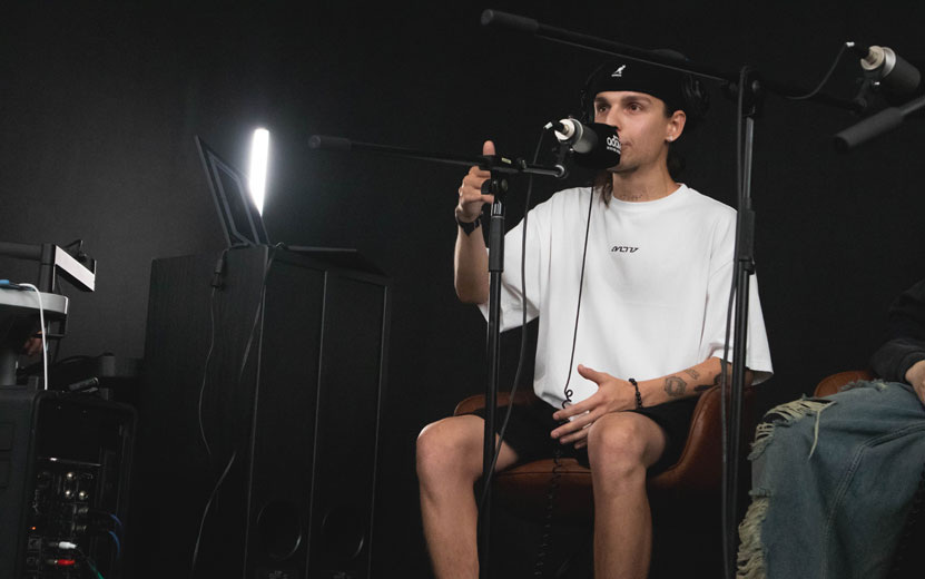  Артем Интакто: «Дела – хорошо. Творчество – хорошо». Фото: Данил Иванов