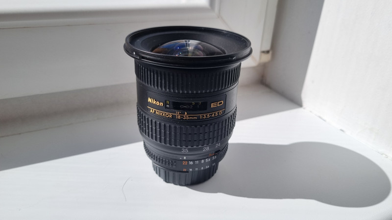 Объектив Nikon 18-35mm F3.5-4.5D ED.