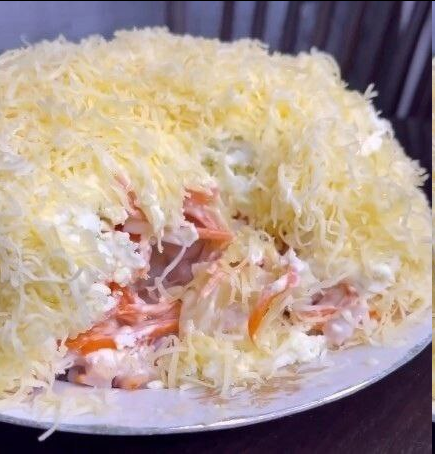 Салат "На зависть соседке" - рецепт, которым всегда удивите гостей