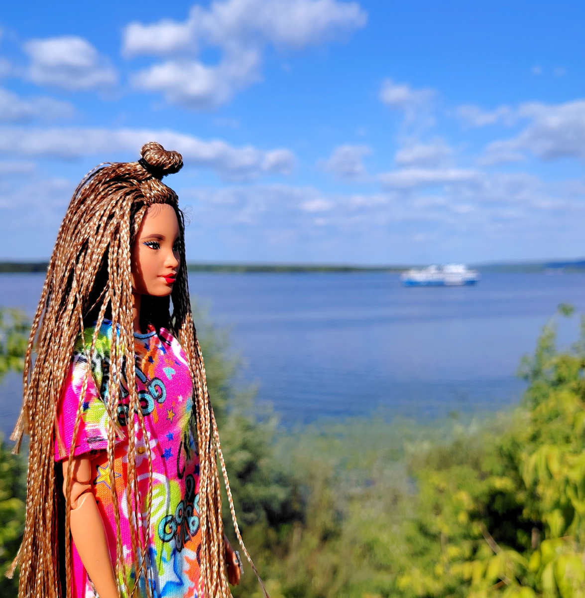 А по Волге вниз теплохооод... 